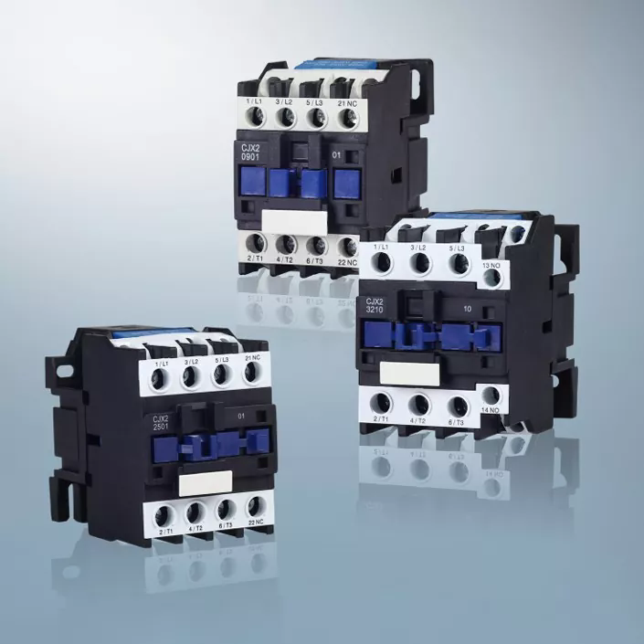 ¿Cómo mejora un contactor de CA CJX2 el control de motores industriales?